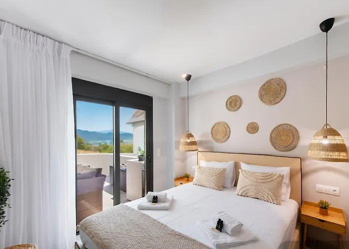 Konstantinos Seaside View * Nikiana