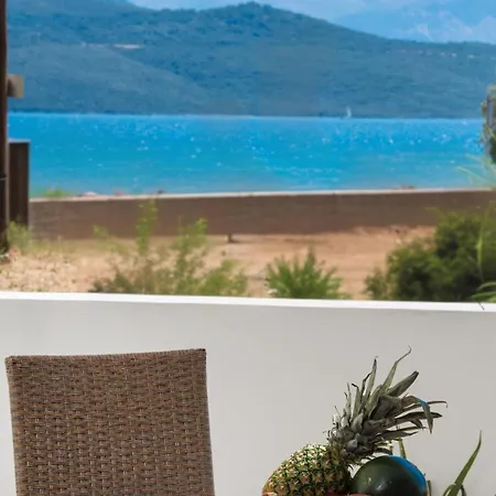 Konstantinos Seaside View Apartman *